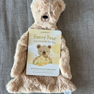 Slumberkin book and stuffed animal